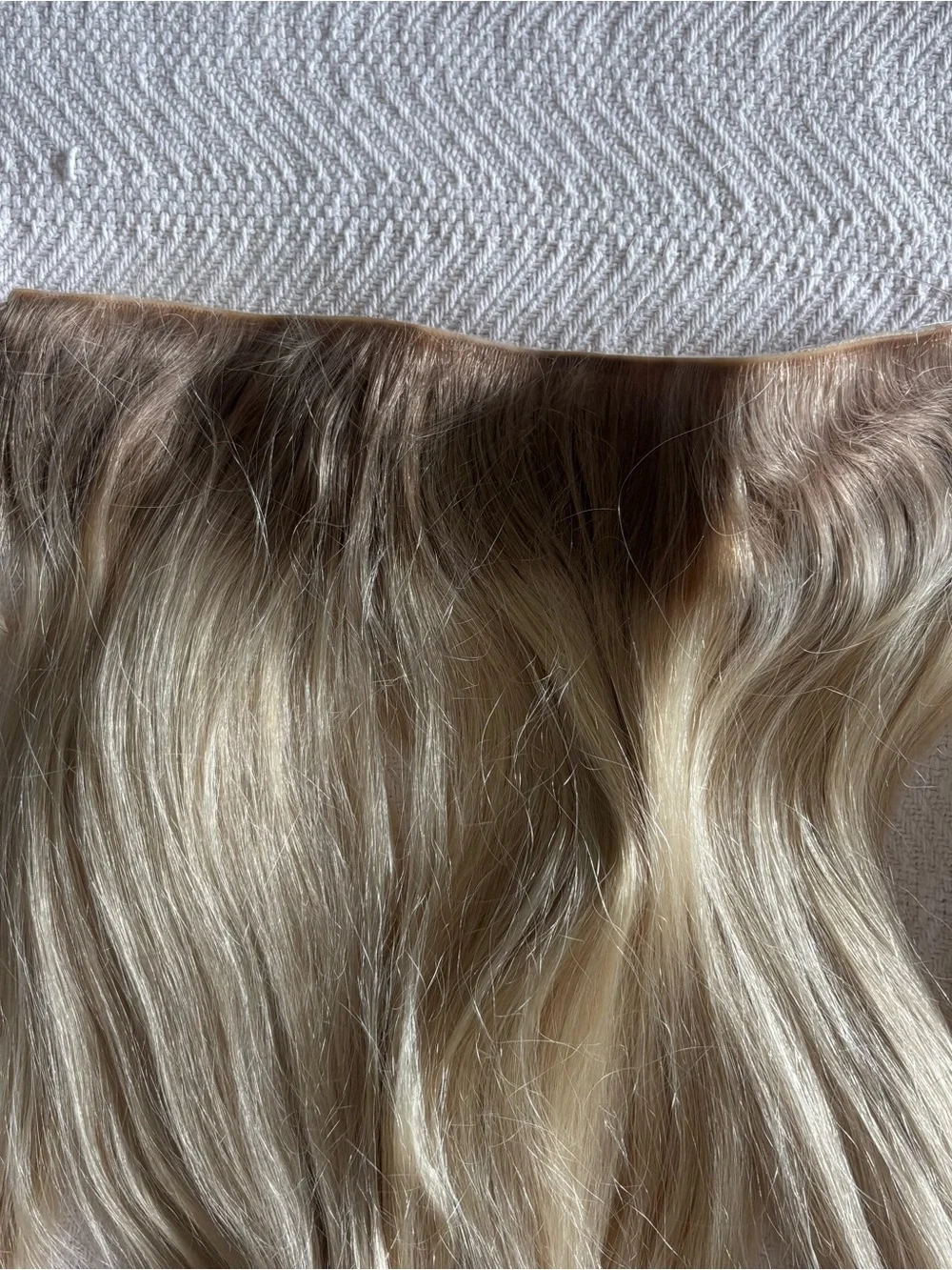BELLAMI Halo Pro Blonde Hair Extensions Kit